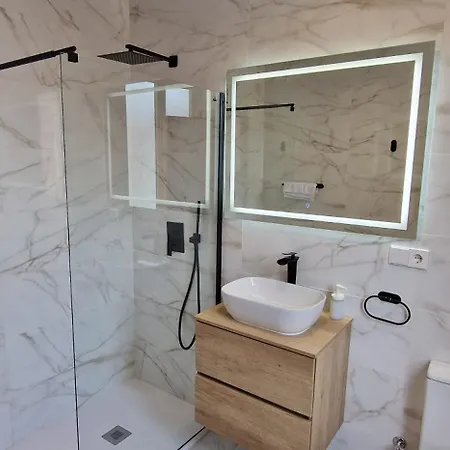 Apartament El Cuarto Del Marques - Sin Ascensor Pegado A Playa San Lorenzo - Vut-4158-as *